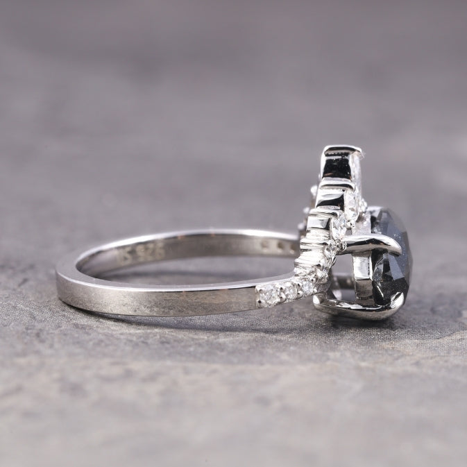 Minimalist Ring
