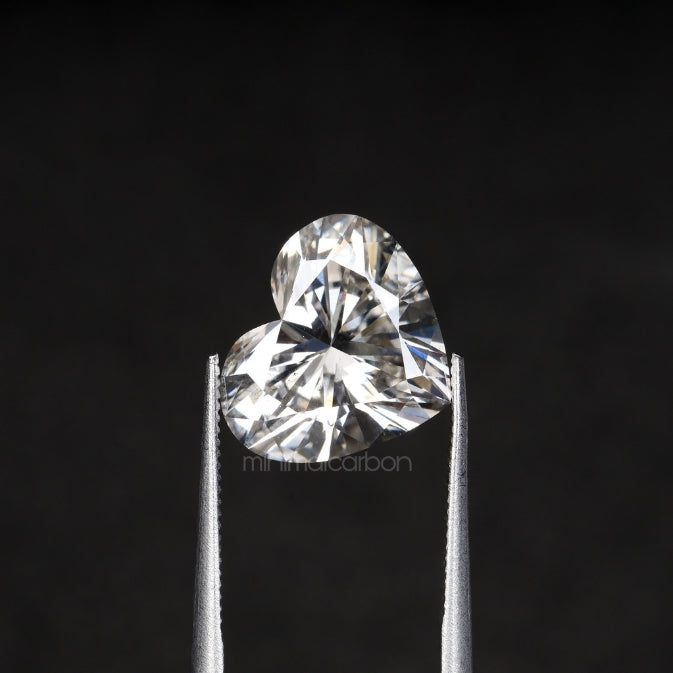 3.32 CT, 11.0 X 9.4 MM | Lab Grown Diamond | Heart Shape Diamond - Minimal Carbon