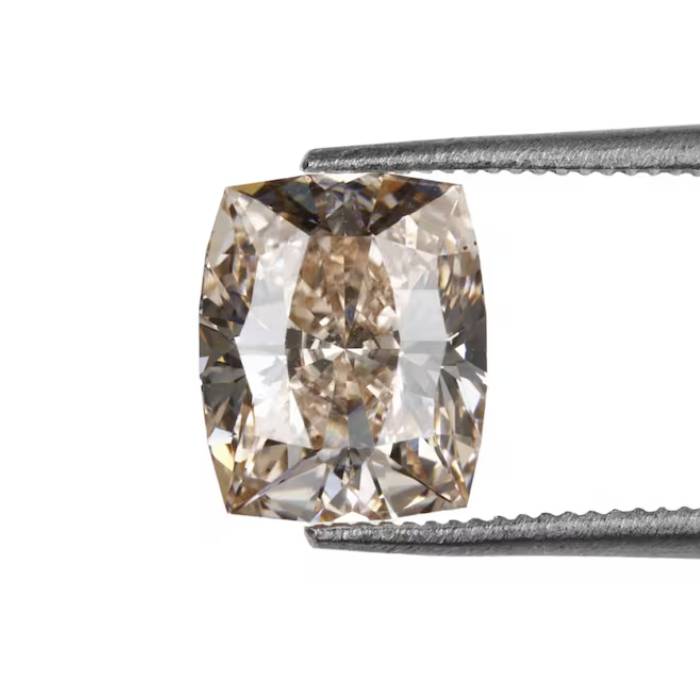 1.78 CT, 7.6 X 6.3 MM Lab Grown Cushion Cut Diamond Brown Diamond For Wedding Ring & Pendant