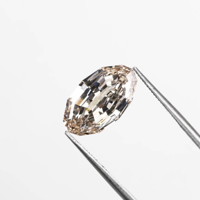 2.98 CT, 12.9 X 7.6 MM Oval Lab Grown Diamond Fancy Color Diamond For Engagement Ring