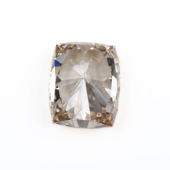 1.78 CT, 7.6 X 6.3 MM Lab Grown Cushion Cut Diamond Brown Diamond For Wedding Ring & Pendant