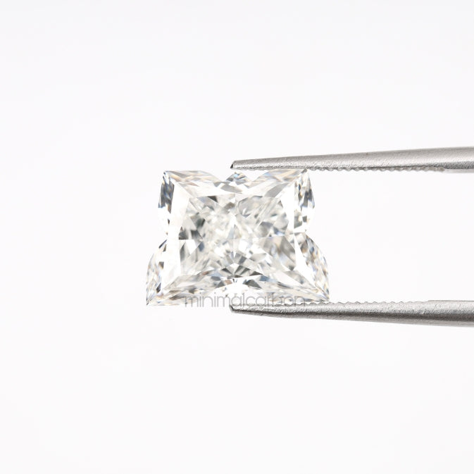 3.57 CT, 10.5 X 7.6 MM | Lab Grown Diamond | Brilliant Butterfly Diamond - Minimal Carbon