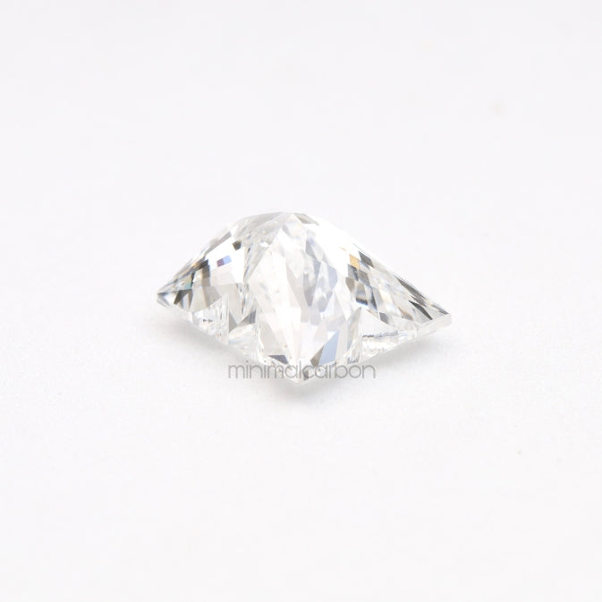 3.57 CT, 10.5 X 7.6 MM | Lab Grown Diamond | Brilliant Butterfly Diamond - Minimal Carbon