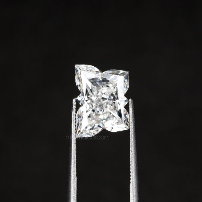 3.57 CT, 10.5 X 7.6 MM | Lab Grown Diamond | Brilliant Butterfly Diamond - Minimal Carbon