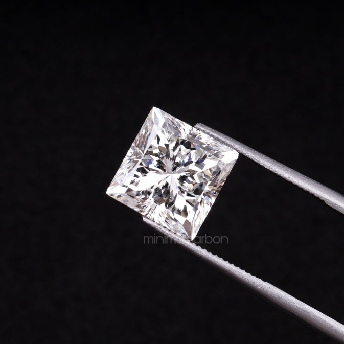 3.47 CT, 8.0 X 8.0 MM | Lab Grown Diamond | Princess Cut Diamond - Minimal Carbon