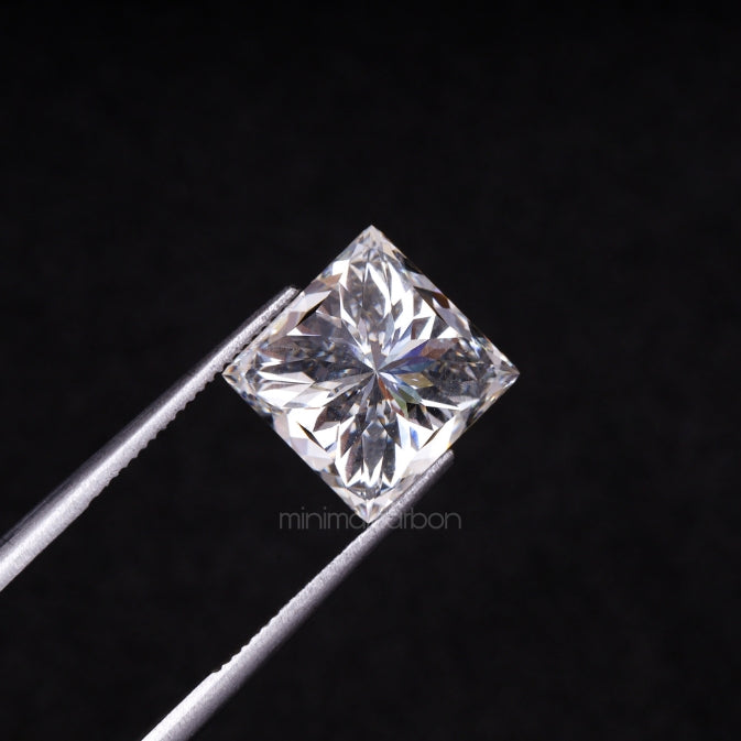 3.47 CT, 8.0 X 8.0 MM | Lab Grown Diamond | Princess Cut Diamond - Minimal Carbon