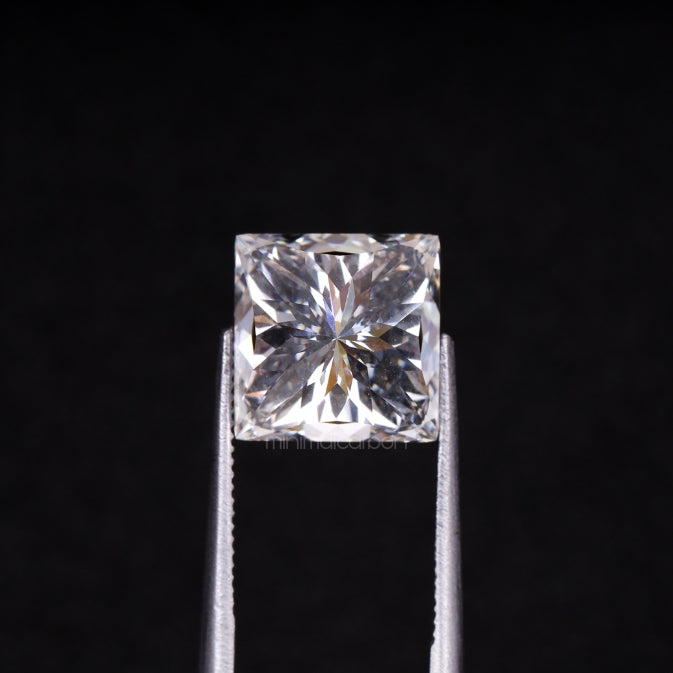 3.47 CT, 8.0 X 8.0 MM | Lab Grown Diamond | Princess Cut Diamond - Minimal Carbon