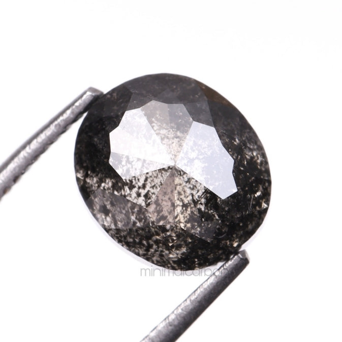1.67 CT, 6.8 X 6.0 MM | Salt And Pepper Oval Cut Diamond
