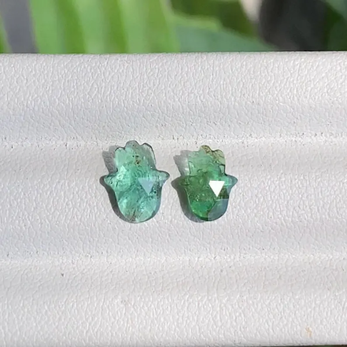 1.74 CT Hamsa Cut Natural Green Emerald