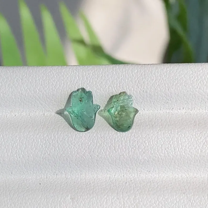1.74 CT Hamsa Cut Natural Green Emerald