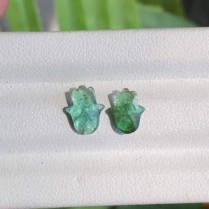 1.74 CT Hamsa Cut Natural Green Emerald