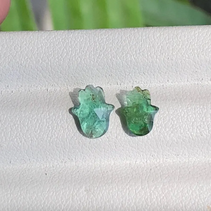 1.74 CT Hamsa Cut Natural Green Emerald