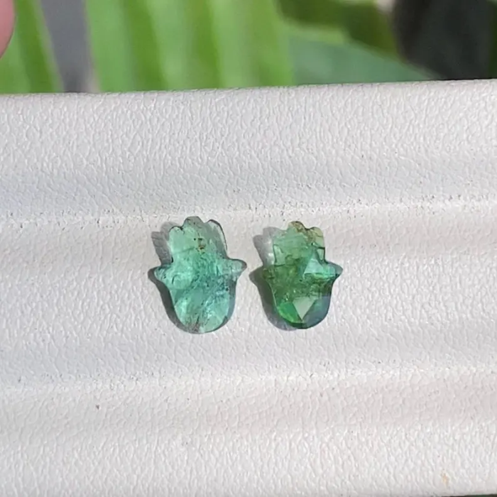 1.74 CT Hamsa Cut Natural Green Emerald