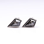 Load image into Gallery viewer, Kite Stud Earring Pair
