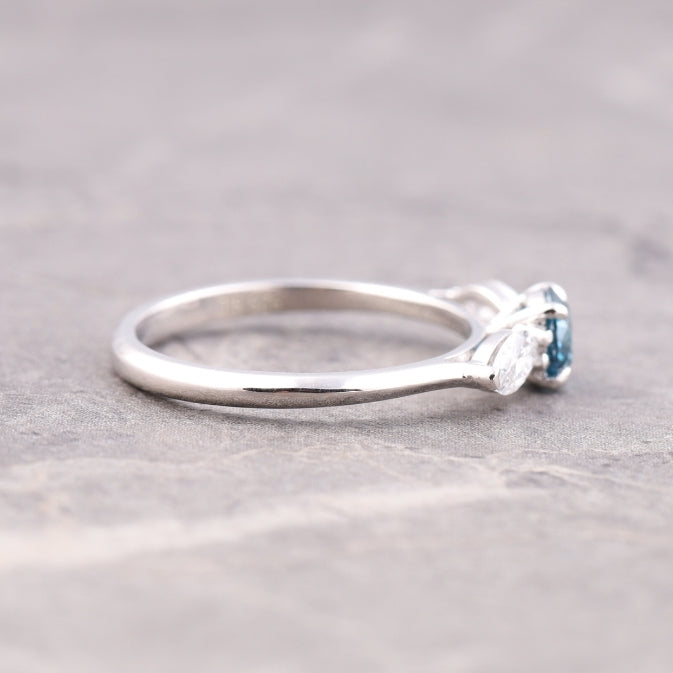 Three Stone Round Brilliant Cut Diamond Engagement Ring