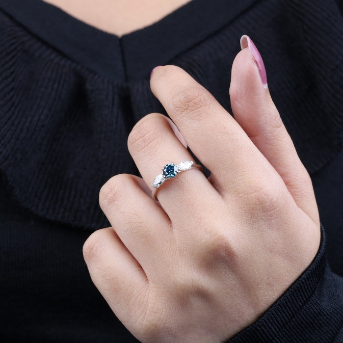 Three Stone Round Brilliant Cut Diamond Engagement Ring