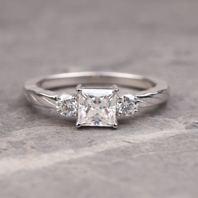 Three Stone Diamond Ring 