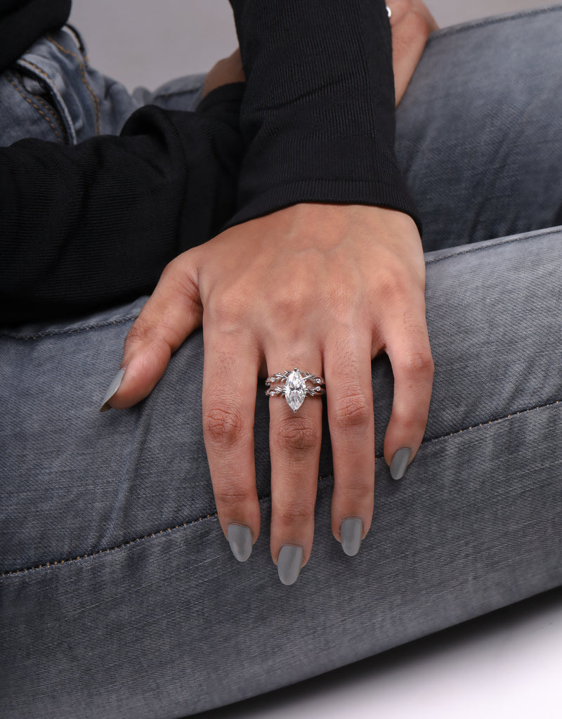 Marquise Vine-Inspired Bridal Ring Set