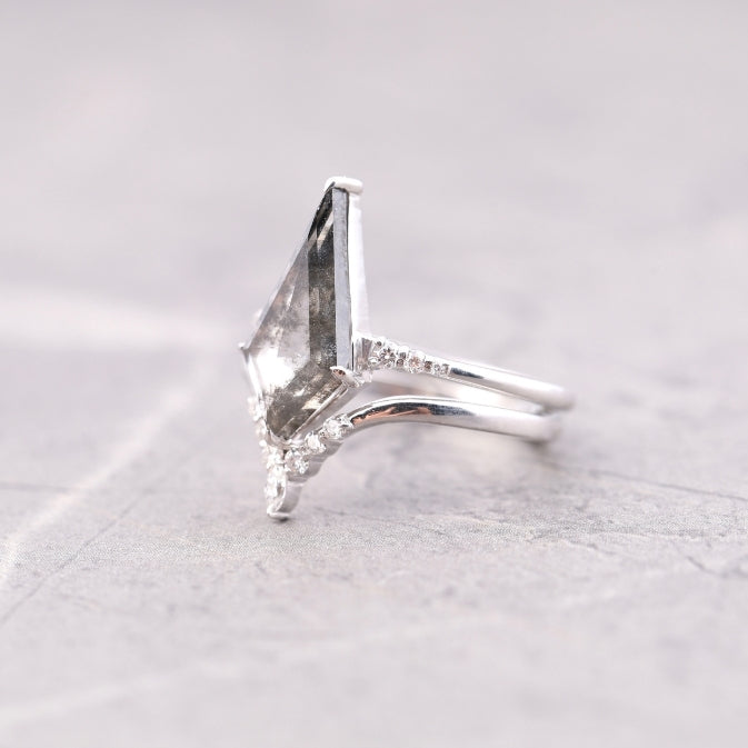 Geometric engagement ring