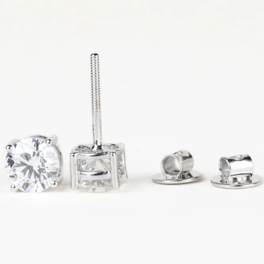 lab grown diamond stud earrings