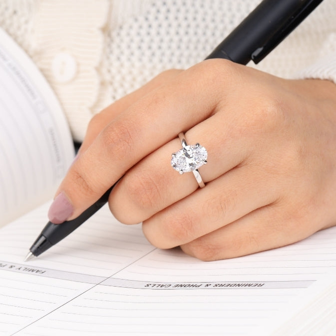 Elegant Oval Lab Diamond Ring – Minimalist Engagement Ring for Women