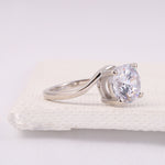 Load image into Gallery viewer, Round Lab Diamond Ring
