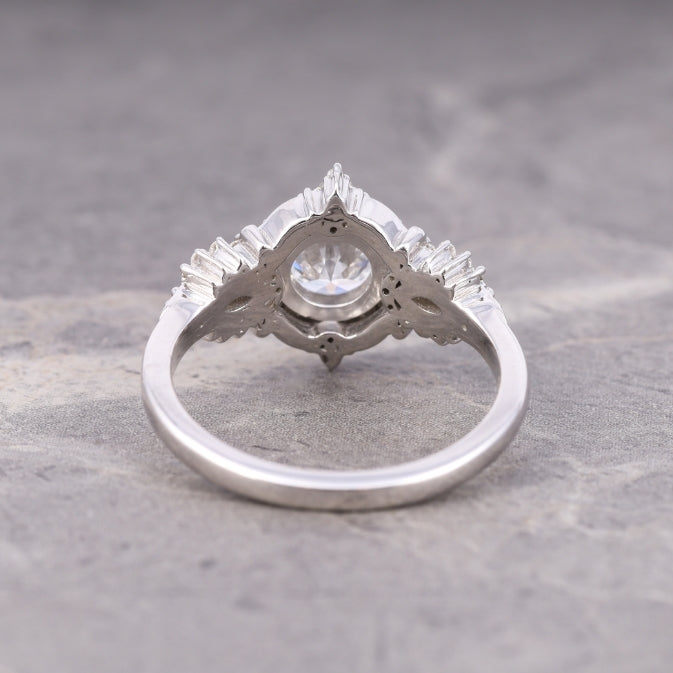 Round Brilliant Cut Halo Engagement Ring