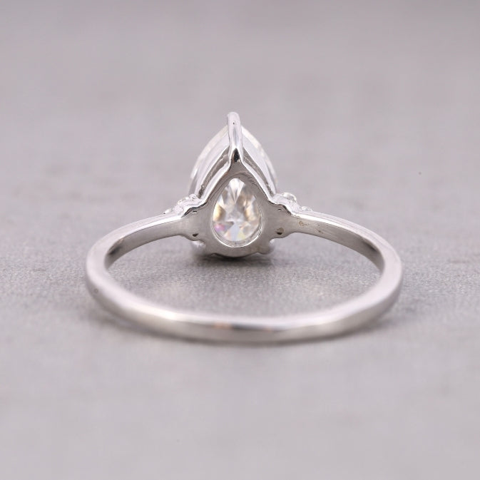 Pear Diamond Ring