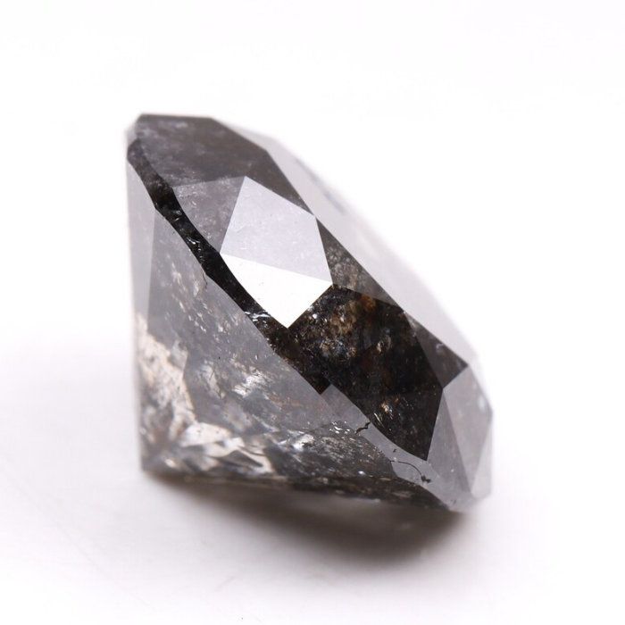 round brilliant cut salt and pepper diamond