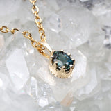 Oval Sapphire Pendant - Minimal Carbon