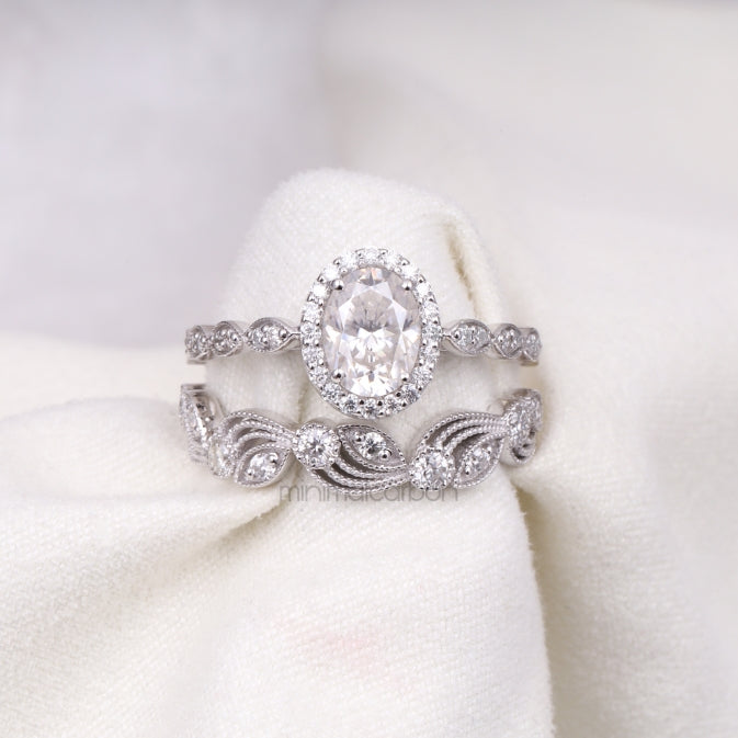 Oval Diamond Engagement Ring– Vintage Bridal Ring