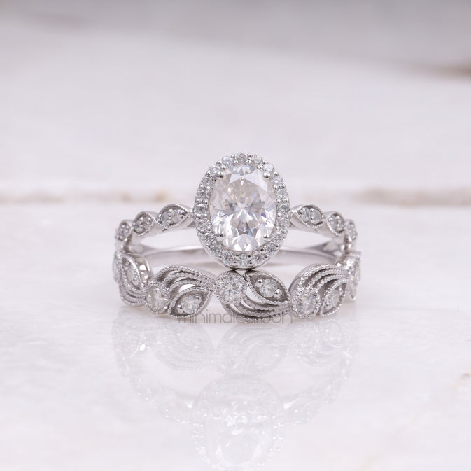 Oval Diamond Engagement Ring– Vintage Bridal Ring