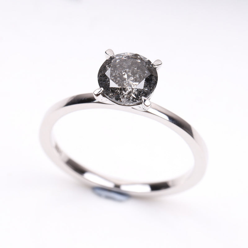 Round Cut Salt and Pepper Diamond Gold Wedding Ring