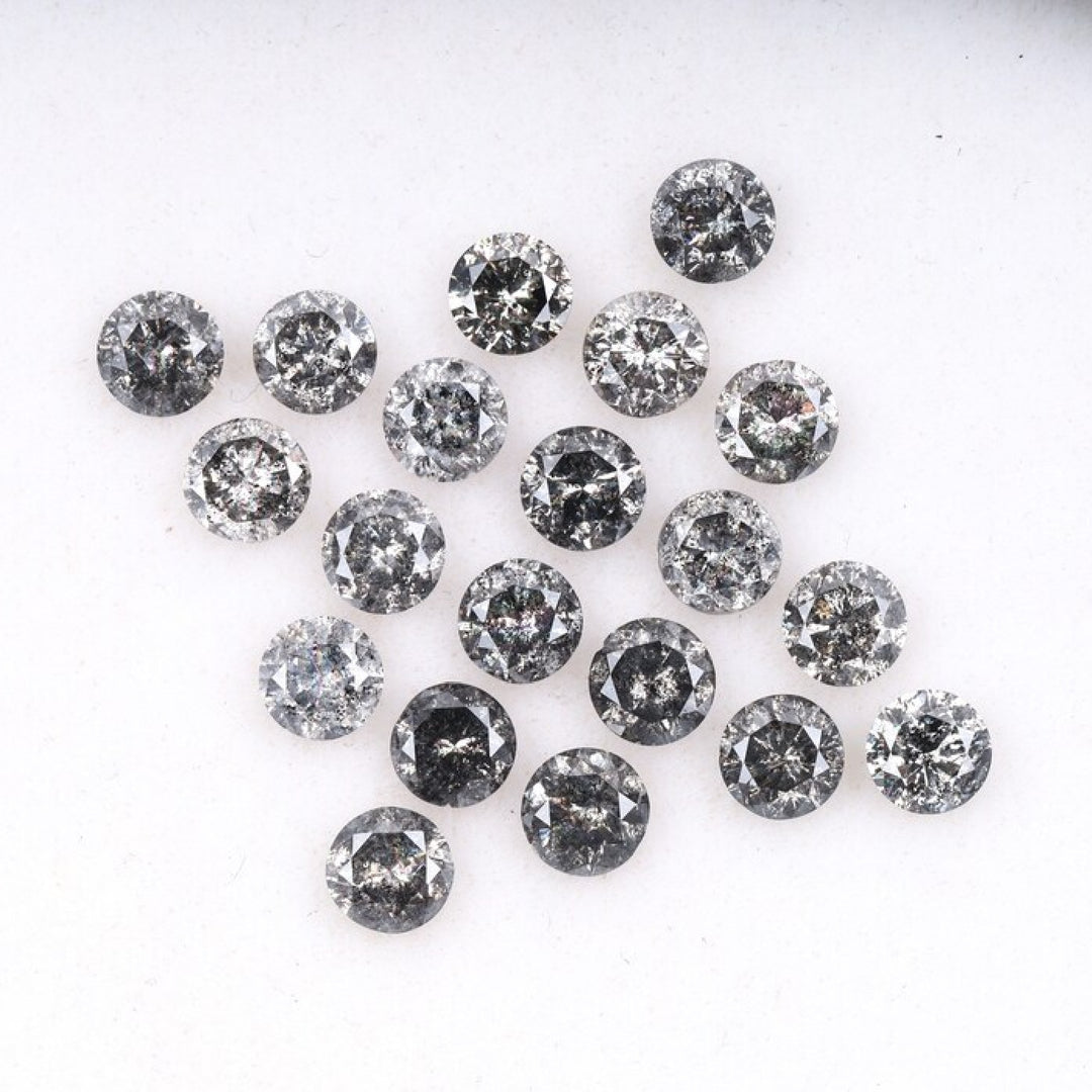2.6 To 3.0 MM - Salt And Pepper Round Brilliant Cut Diamond - Minimal Carbon