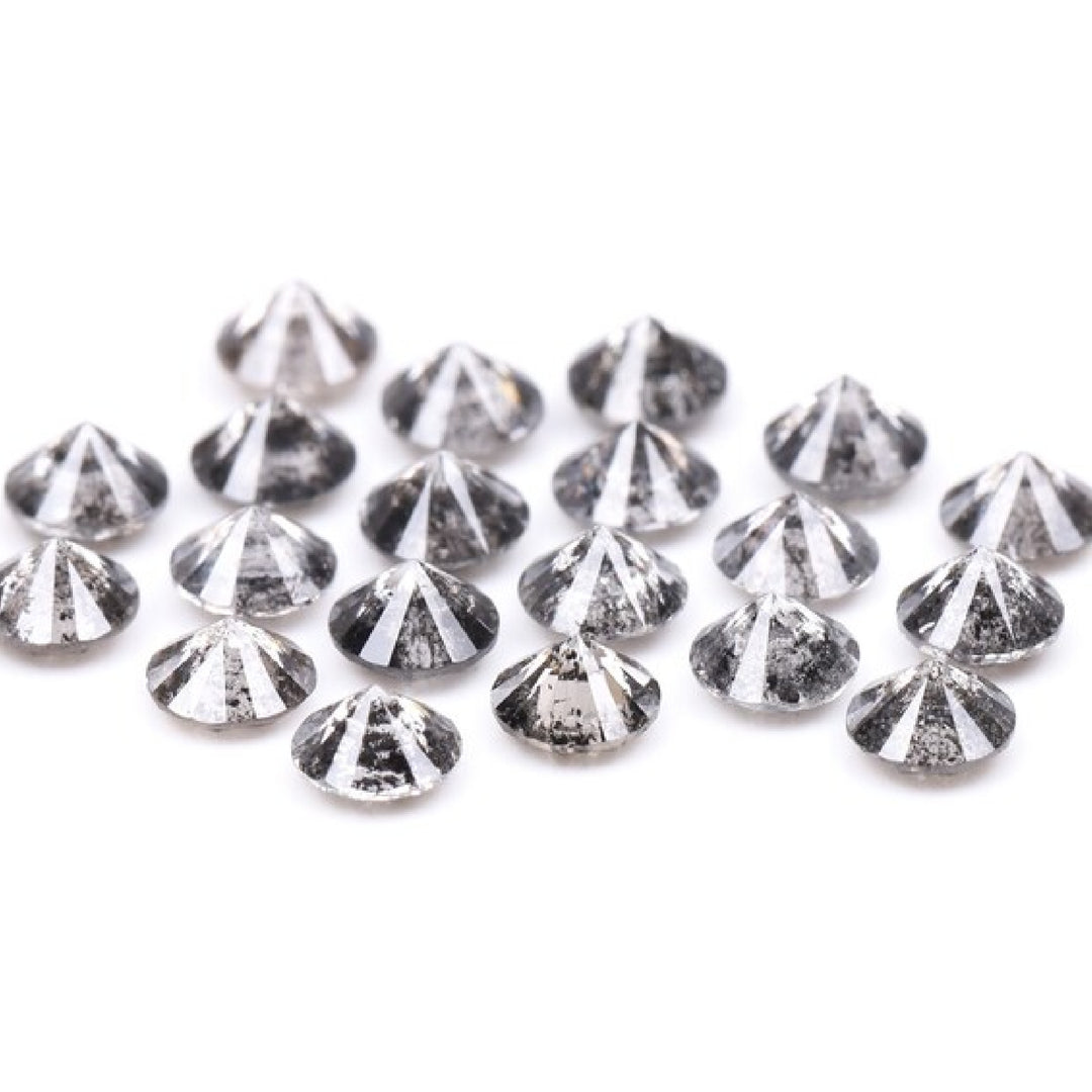 2.6 To 3.0 MM - Salt And Pepper Round Brilliant Cut Diamond - Minimal Carbon