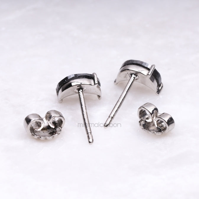 Crescent Studs Earrings - Minimal Carbon