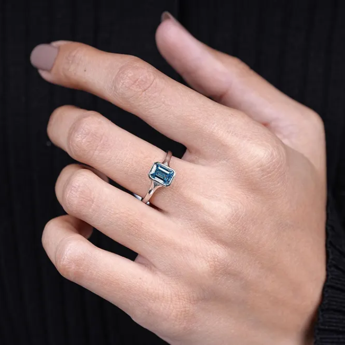 Emerald Cut Blue Sapphire Solitaire Bezel Ring
