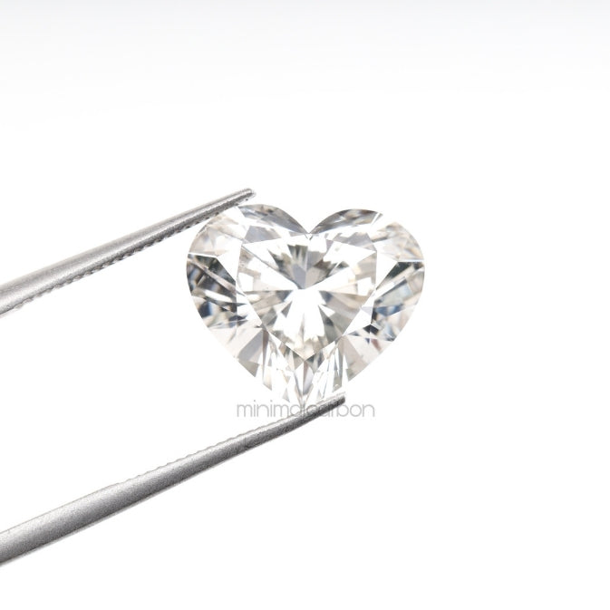 3.32 CT, 11.0 X 9.4 MM | Lab Grown Diamond | Heart Shape Diamond - Minimal Carbon