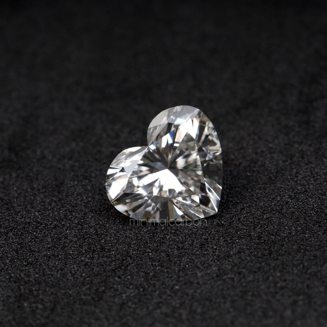 3.32 CT, 11.0 X 9.4 MM | Lab Grown Diamond | Heart Shape Diamond - Minimal Carbon
