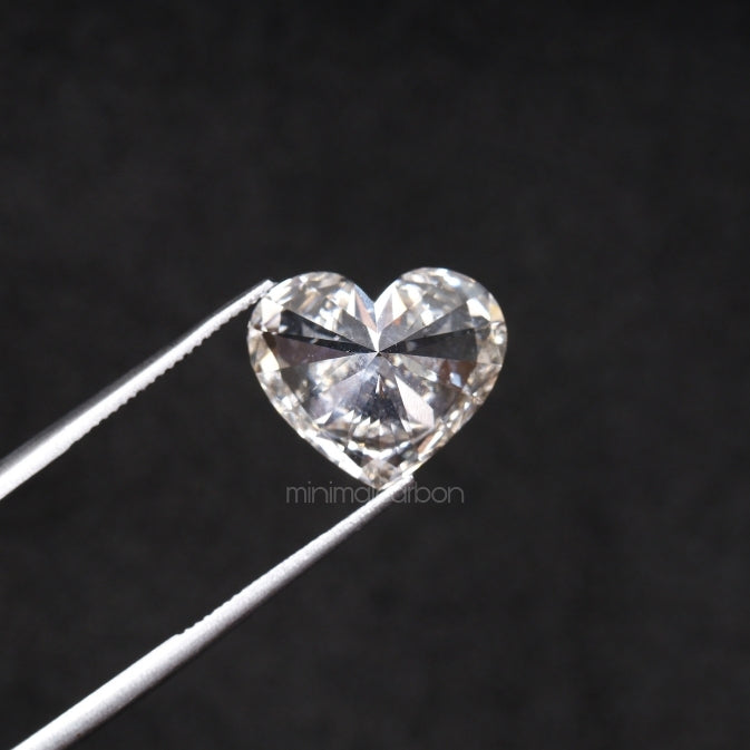 3.32 CT, 11.0 X 9.4 MM | Lab Grown Diamond | Heart Shape Diamond - Minimal Carbon