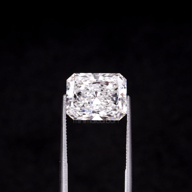 3.17 CT, 10.0 X 7.8 MM | Lab Grown Diamond | Radiant Cut Diamond - Minimal Carbon