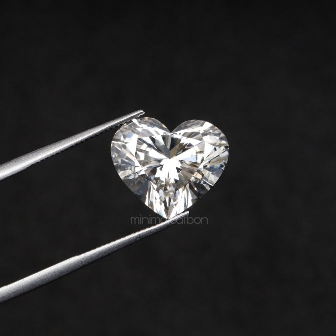3.32 CT, 11.0 X 9.4 MM | Lab Grown Diamond | Heart Shape Diamond - Minimal Carbon