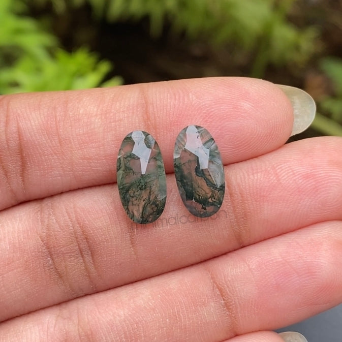 4.22 CT, 13.7 X 7.1 MM | Natural Moss Agate Pair | Oval Moss Agate - Minimal Carbon