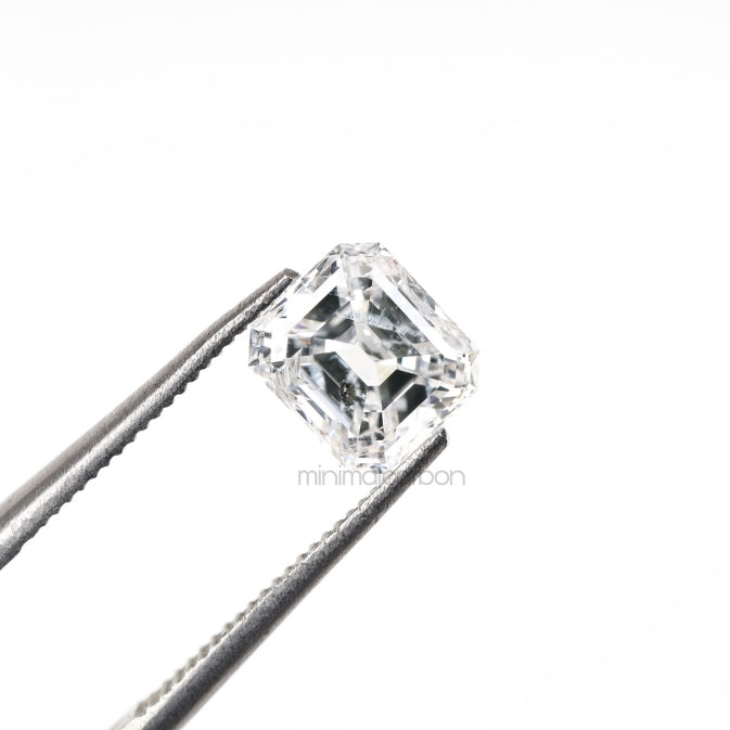 0.93 CT, 5.9 X 5.2 MM | Natural Diamond | Emerald Cut Diamond - Minimal Carbon
