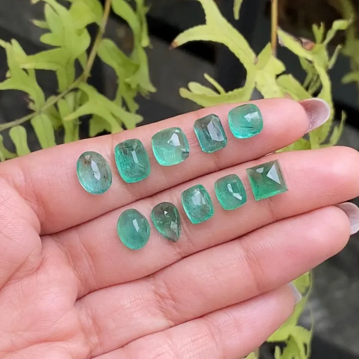 Natural Green Emerald Gemstones