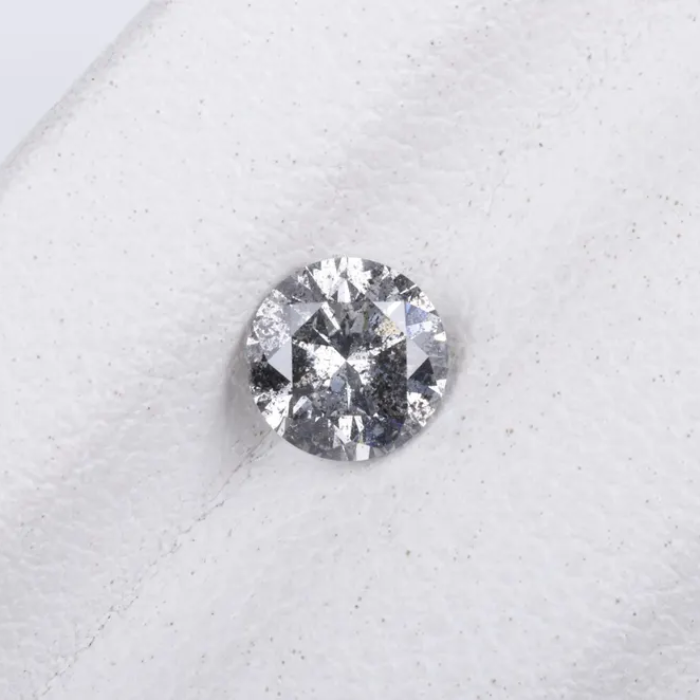 0.55 CT, 5.2 MM, Natural Loose Diamond, Salt And Pepper Diamond, Round Brilliant Cut Diamond - Minimal Carbon