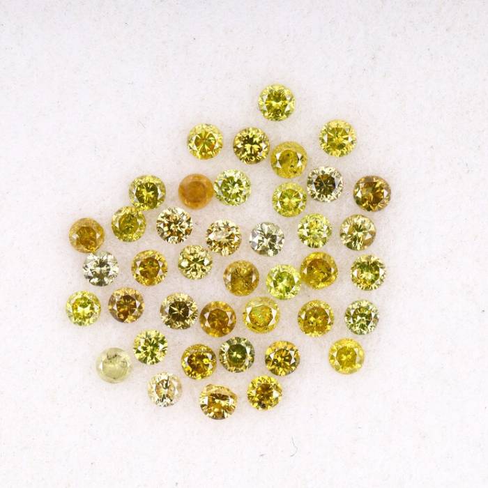 0.73 CT Fancy Color Round Brilliant Cut Natural Loose Diamond for Engagement Ring