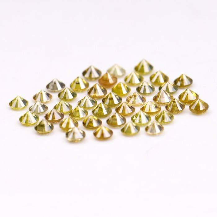 0.73 CT Fancy Color Round Brilliant Cut Natural Loose Diamond for Engagement Ring