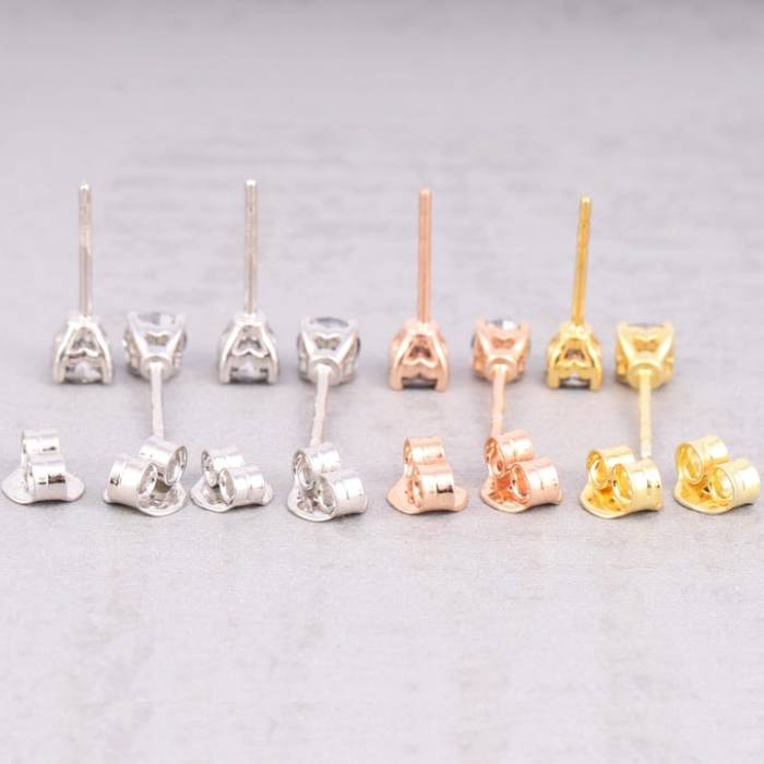 Round Earring Studs Pair Salt And Pepper Diamond