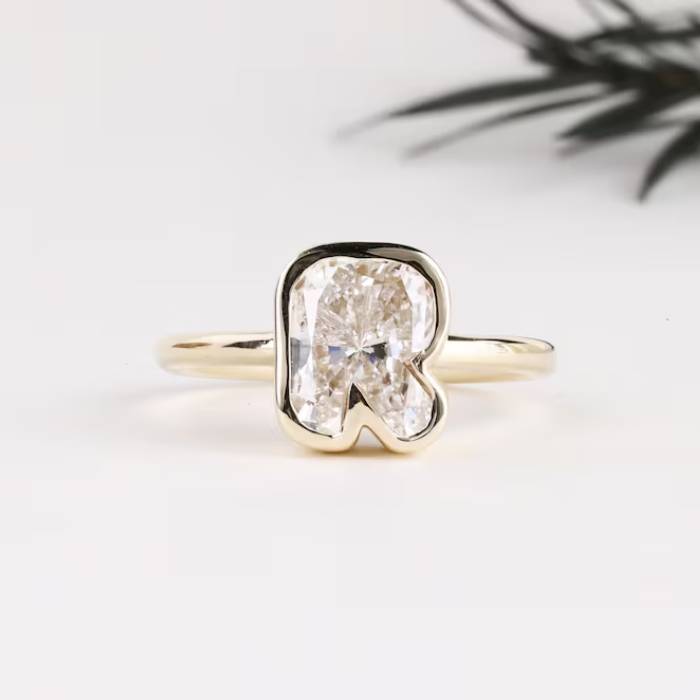 R Initial Diamond Ring Letter Solid Gold